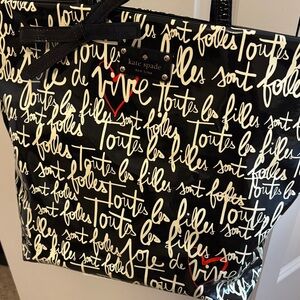 Kate Spade Black and White toutes Les filles sont folles Tote